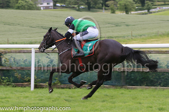 02nd Country Queen (1 ,emerald green, white star ) Jockey: Mr H C Swan(7) ,Trainer: Gordon Elliott