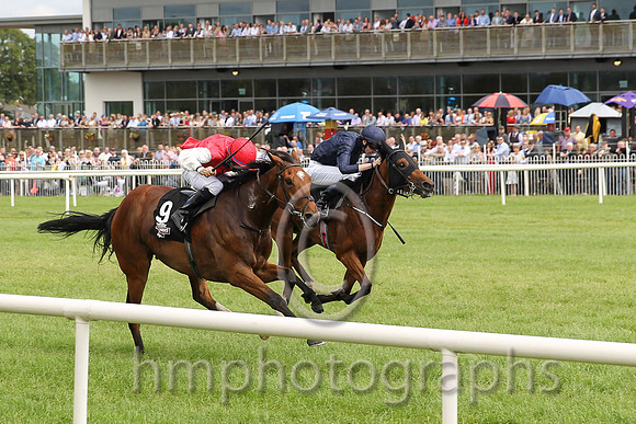 01st Botany Bay ( 9 , scarlet, white sleeves ) and N.G. McCullagh - Trainer : Charles O'Brien - Owner : Mrs Jacqueline O'Brien/Mrs.John Magnier/Michael Tabor