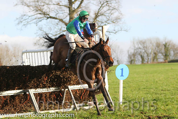 01 Murphys Filly and J J Codd - - 01st (7 ,light green, royal blue sleeves ) Trainer - Aidan Fitzgerald