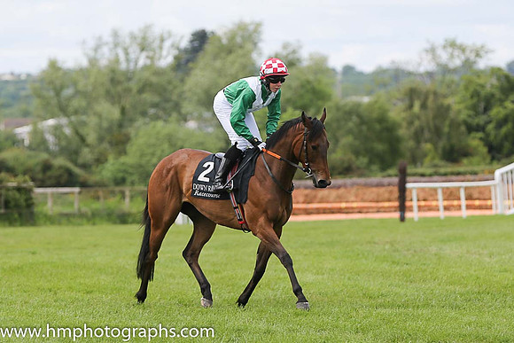 06th Coto ( 2 , emerld green, white cross sashes ) and I.T. Queally (7) - Trainer : M.J. Tynan - Owner : M.J. Tynan