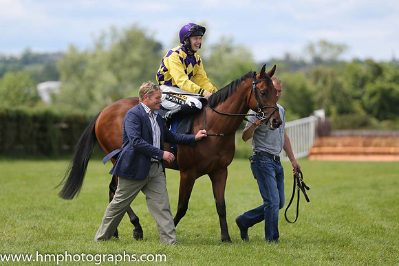 02nd Reckless Endeavour ( 2 , purple and yellow diamonds ) and C.T. Keane - Trainer : G.M.Lyons - Owner : Vincent Gaul