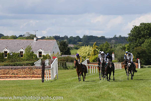 02nd Reckless Endeavour ( 2 , purple and yellow diamonds ) and C.T. Keane - Trainer : G.M.Lyons - Owner : Vincent Gaul
