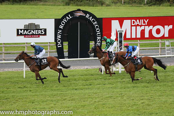 10th Princess Harriet ( 12 , dark blue, emerald green seams ) and R.P. Cleary - Trainer : J.H. Scott - Owner : J.H. Scott
