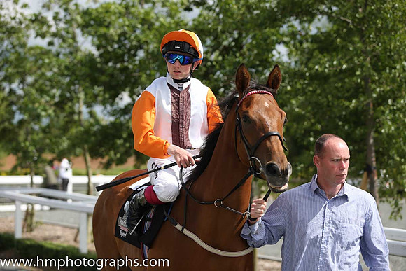 05th King Christophe ( 3 , white, brown panel ) and C.D. Hayes - Trainer : P.J.Prendergast - Owner : Sean Greaney
