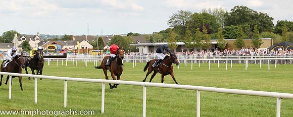 01st Botany Bay ( 9 , scarlet, white sleeves ) and N.G. McCullagh - Trainer : Charles O'Brien - Owner : Mrs Jacqueline O'Brien/Mrs.John Magnier/Michael Tabor