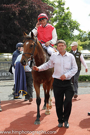 01st Botany Bay ( 9 , scarlet, white sleeves ) and N.G. McCullagh - Trainer : Charles O'Brien - Owner : Mrs Jacqueline O'Brien/Mrs.John Magnier/Michael Tabor