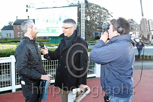 Gilt Shadow's trainer Stuart Crawford being interviewed by At the Races - CU2D5044-e