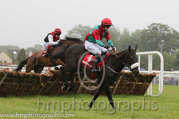 05th Western Home ( 4 , emerald green and red qtrd ) and B.J. Cooper - Trainer : Gordon Elliott - Owner : R.E. Burroughs