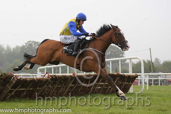 02nd Myles Ahead ( 2 , yellow, royal blue seams ) and B.J. Cooper - Trainer : Anthony Mulholland - Owner : Henry McCourt