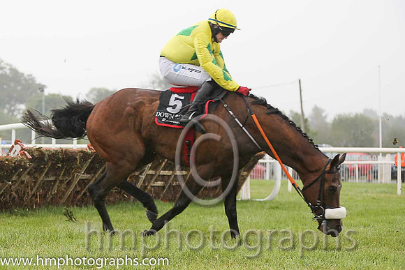 05th Iffjack ( 5 , yellow, emerald green triple diamond ) and K.C. Sexton - Trainer : Gordon Elliott - Owner : John F.Doyle