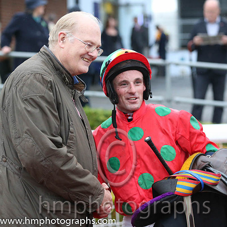 01st Bellgrove ( 1 , red, emerald green spots ) and S.W. Flanagan - Trainer : P.M. Cloke - Owner : M.Sawers