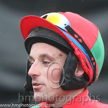 01st Bellgrove ( 1 , red, emerald green spots ) and S.W. Flanagan - Trainer : P.M. Cloke - Owner : M.Sawers