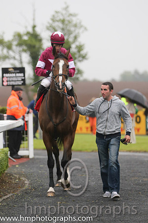 05th Rathlin (GB) ( 2 , maroon, white star ) and B.J. Cooper - Trainer : M.F.Morris - Owner : Gigginstown House Stud