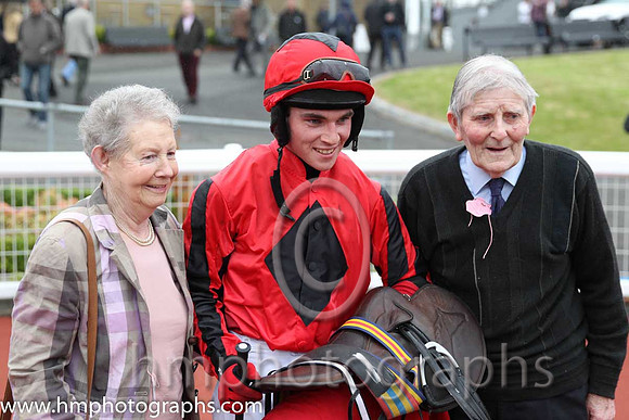 1st Queen Alphabet ( 1 , red, black diamond ) and J.J. Burke - Trainer : Peter Fahey - Owner : Mrs Carmel Ennis