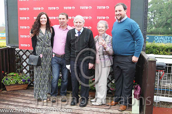 1st Queen Alphabet ( 1 , red, black diamond ) and J.J. Burke - Trainer : Peter Fahey - Owner : Mrs Carmel Ennis