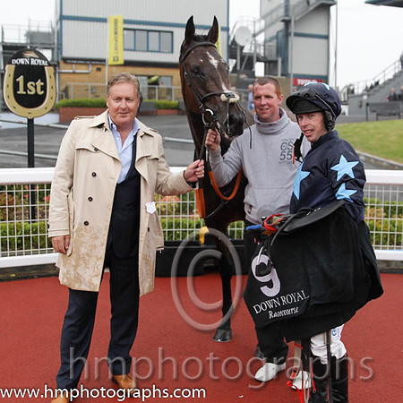 01st Three Stars ( 9 , dark blue, light blue star ) and A.E. Lynch - Trainer : Henry de Bromhead - Owner : Robert Finnegan