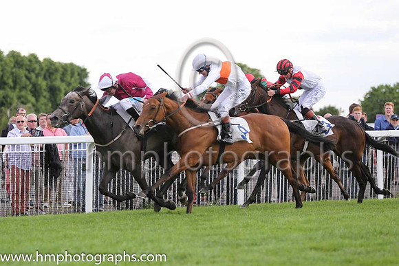 1st No 9 Kumanavsumfun (11) - Jockey: T P Queally - Trainer: P D Evans - Colours: white, orange hoop