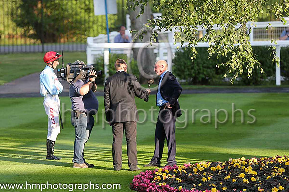 Matt Chapman interviews Gary Moore at Royal Windsor Racecourse