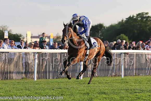 11th No 8 Sovereign Treaty (6) - Jockey: Jenny Powell (5) - Trainer: D R Lanigan - Colours: blue, yellow epaulettes
