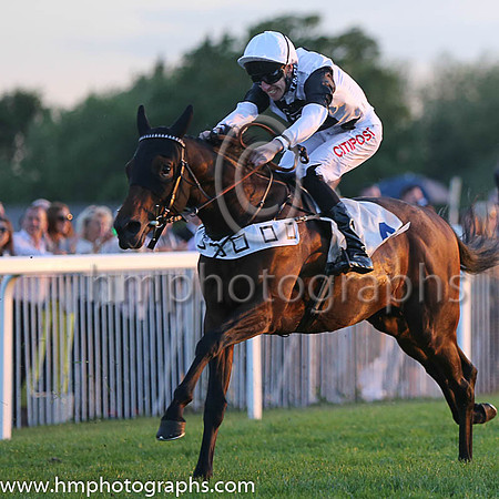 5th No 4 Goodby Inheritence (8) - Jockey: G Baker - Trainer: Seamus Durack - Colours: white, black hollow panel
