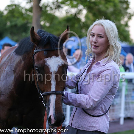 1st No 9 Taraz (6) - Jockey: T P Queally - Trainer: R Varian - Colours: light blue, yellow shouders