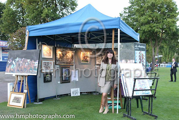 www.elizabetharmstrong.co.uk Equine Artist at Royal Windsor Racecourse