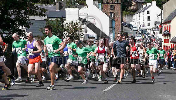 Start of 2011 Lurig Mountain Race - IMG_0038-e