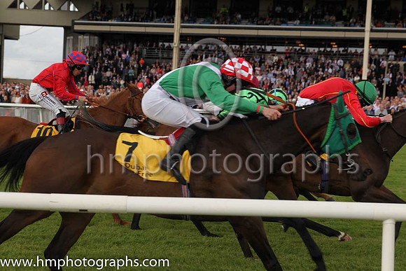 4th - 7 Maontri - Trainer: MJ Tynan - Jockey: SB Kelly - Owner: MJ Tynan - Colors: emerald green, white cross sashes
