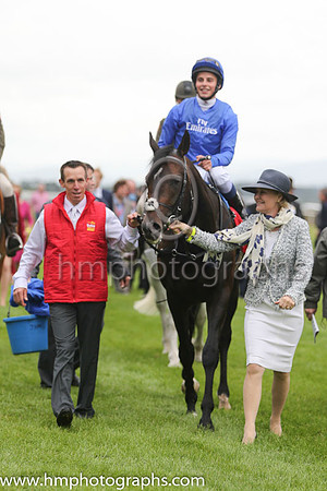 1st - 4 Jack Hobbs (GB) - Trainer: John Gosden (in GB) - Jockey: W Buick - Owner: Godolphin  Partners - Colors: royal blue
