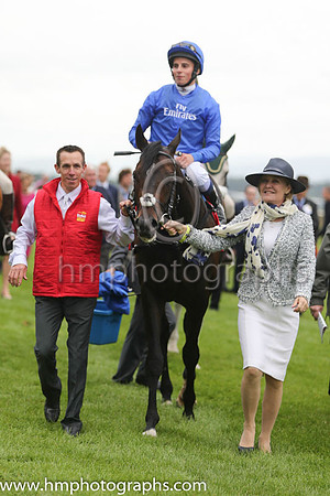 1st - 4 Jack Hobbs (GB) - Trainer: John Gosden (in GB) - Jockey: W Buick - Owner: Godolphin  Partners - Colors: royal blue