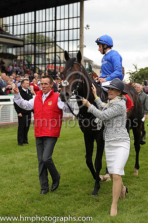 1st - 4 Jack Hobbs (GB) - Trainer: John Gosden (in GB) - Jockey: W Buick - Owner: Godolphin  Partners - Colors: royal blue