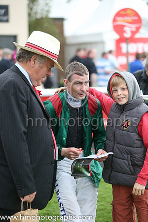 Pat Smullen signs and autograph
