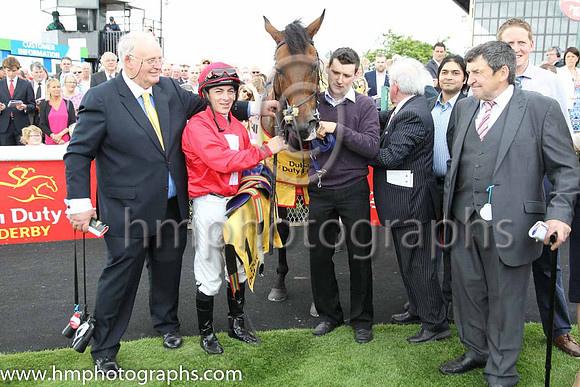 1st - 1 Gordon Lord Byron - Trainer: THogan - Jockey: WM Lordan - Owner: Dr Cyrus Poonawalla/Morgan JCahalan - Colors: red, white cross