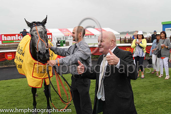 1st - 2 Overeign Debt - Trainer: David Nicholls (in GB) - Jockey: CD Hayes - Owner: Lady O'Reilly - Colors: black and white hoops
