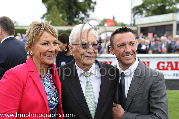 Tracy Piggott daughter of Lester and RTE Commentator, Lester Piggott and Frankie Dettori in the parade ring at the Dubai Duty Free Irish Derby at the Curragh