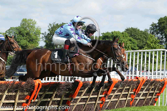 02nd Anna Bunina (FR) and M.M. McDonagh(7) (1 ,light blue, dark blue stars ), Trainer:John C. McConnell , Owner:Ms. Caroline Ahearn
