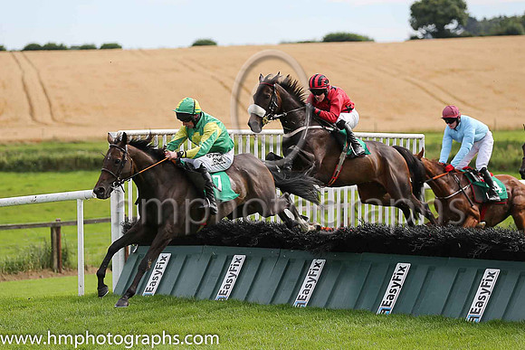 08th Thank You Pa and A Ring ( 6 , red,black stars ) Trainer - G Hayes , Owner - G Hayes