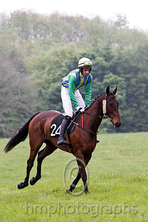 Macroger , PU, Jockey C McCartan - FT8E2786-e