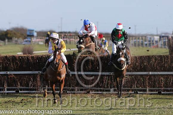 03 Taboo (16)  J A Kinsella - Trainer : P J Rothwell, Purple and yellow halves