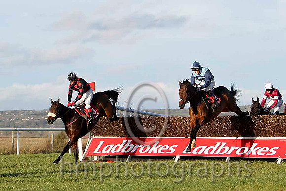 Imperial Shabra & J L Cullen - 3rd (3, black, red spots) & Cristal Bonus & D A Jacob - Winner (2, light blue and dark chevrons) - FT8E8183-eb