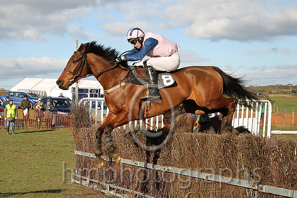 01st CLONDAW FRISBY and M J O'Hare ( 8 , PINK; blue, plain sleeves; pink  blue striped cap ) Trainer: J.G. Cosgrave,, Owner : Racing Carnglave