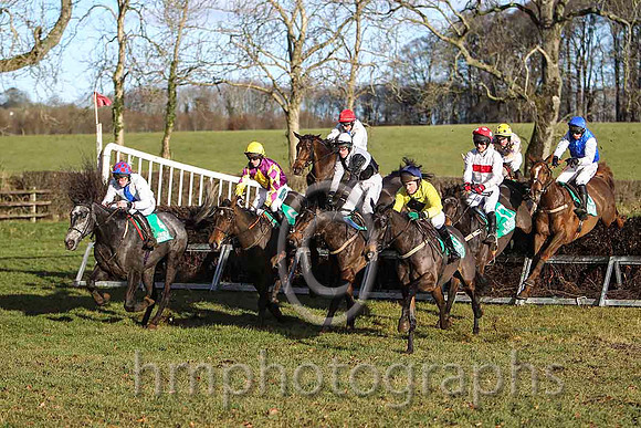 Unic De Bersy & Derek O'Connor - Winner (3,black and white qtrd ) - FT8E9273-e