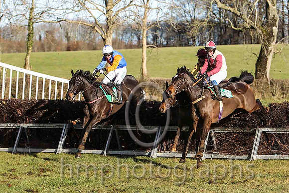 Sudski Star & J P McKeown - 6th (16,orange and blue hlvd ) &  Witheslegs & P E Turley - 9th (20, beige, maroon cross ) - FT8E9275-e