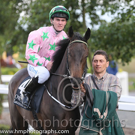 5th No 4 Set To Fire (IRE) (9) - Jockey: G F Carroll - Trainer: John Patrick Murtagh - Colours: pink, green stars