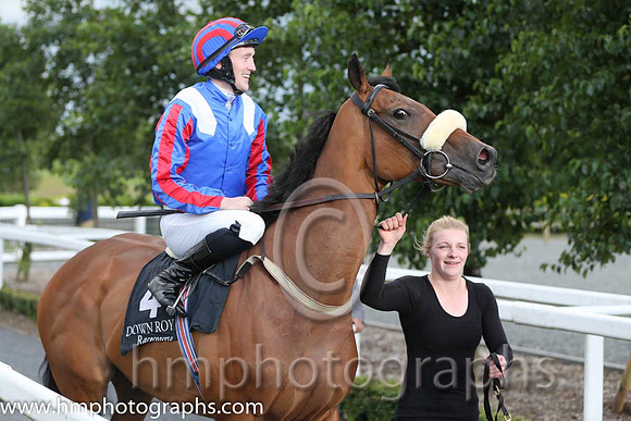 9th No 4 Cheers Buddy (IRE) (10) - Jockey: W J Lee - Trainer: L Smyth - Colours: blue, white epaulettes
