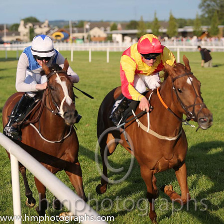 1st No 6 Annagh Haven (IRE) (5) - Jockey: C D Hayes - Trainer: M Mulvany - Colours: red and yellow diabolo