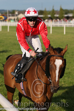 5th No 3 Private Paradise (IRE) (7) - Jockey: W J Lee - Trainer: D Wachman - Colours: red, wite seams