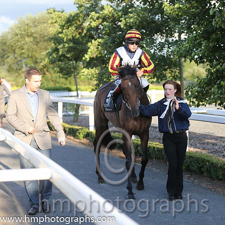5th No 5 Frightened Rabbit (USA) (5) - Jockey: L F Roche - Trainer: L Smyth - Colours: dark blue, white cross sashes