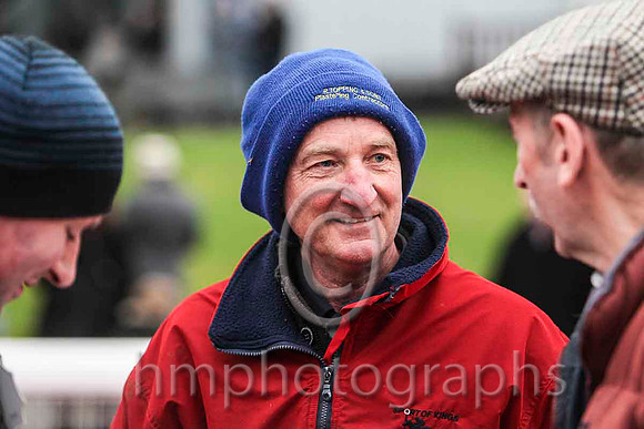 01st - Court Jester & J S McGarvey - winner (10, purple, white cap) - FT8E9830-e2