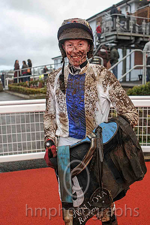 01st - Mr W Thompson jockey  of winner Ceasar Milan - (9, white, royal blue panel) - CU2D5677-e2